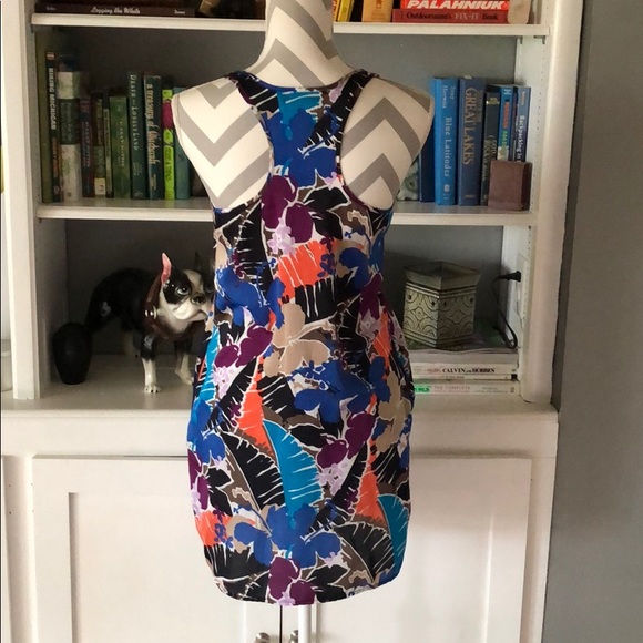 Apostrophe Island Dress - Picture 3 of 4